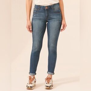 Democracy "Ab"Solution Cuffed Ankle Skimmer Jean